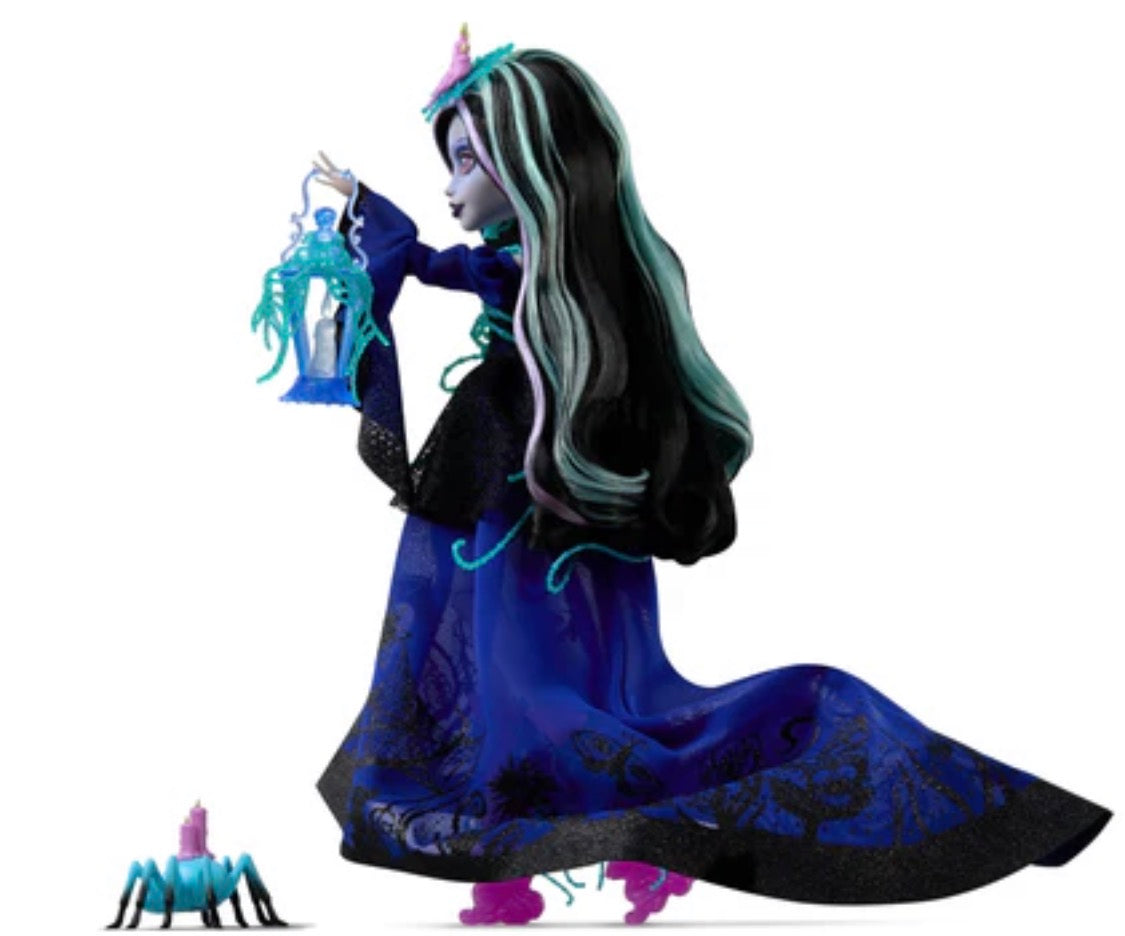 Monster High Designer Series Lenore Loomington Doll