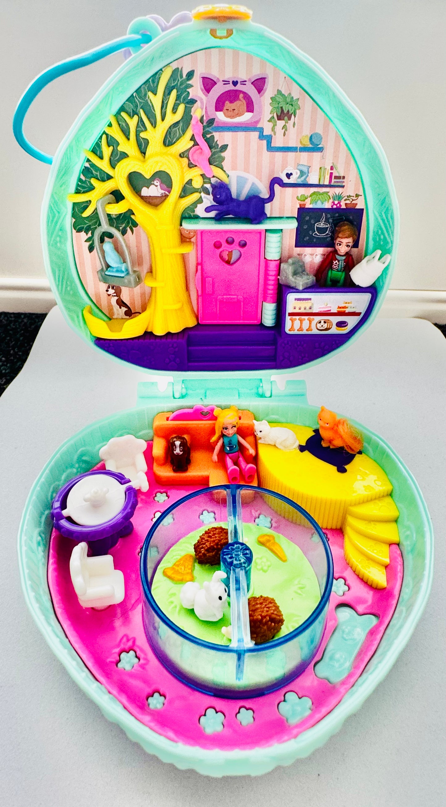 Polly Pocket Hedgehog Cafe Playset
