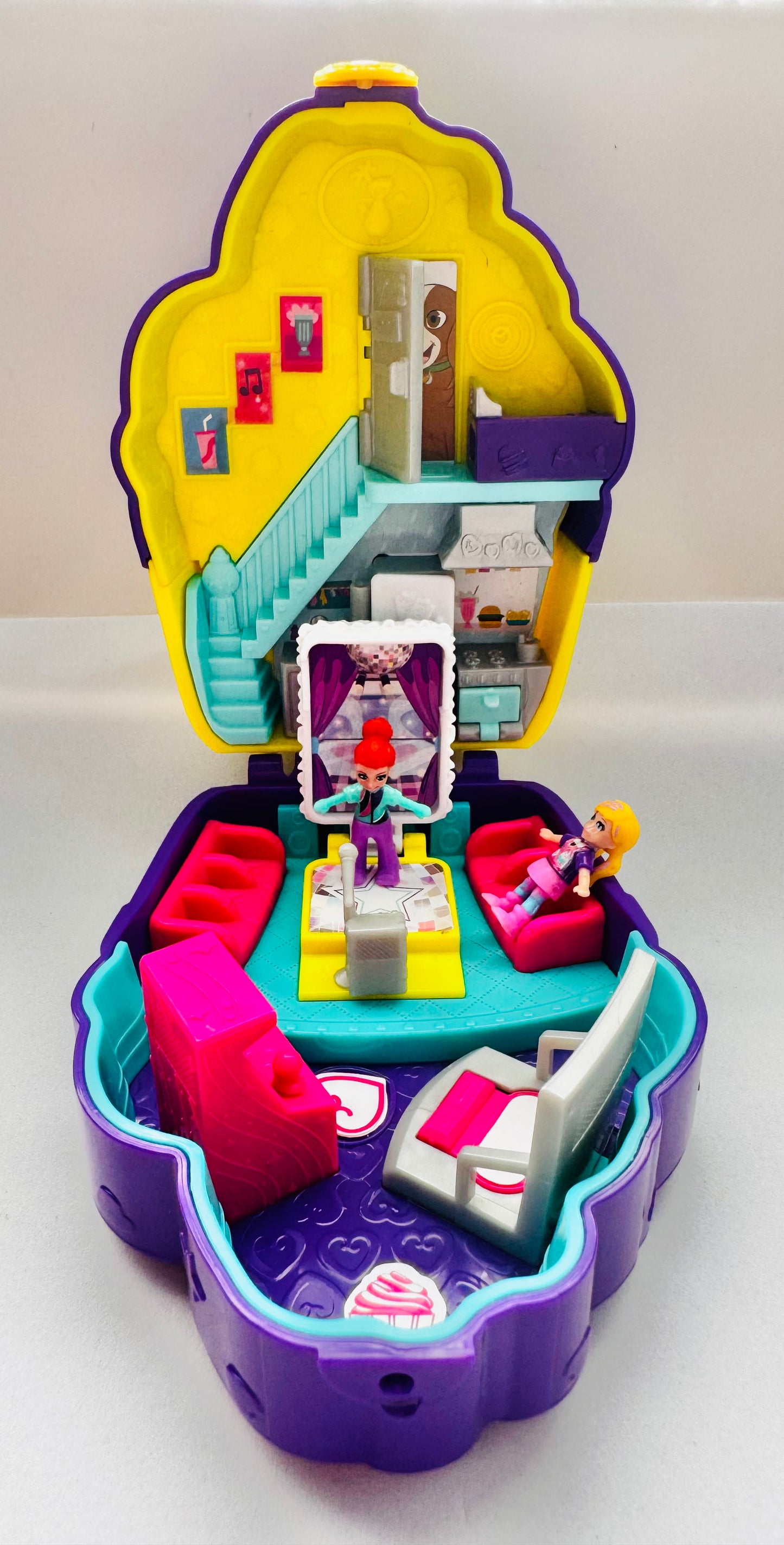 Polly Pocket Cupcake Sweet Treat Cafe Playset 2017 FRY36