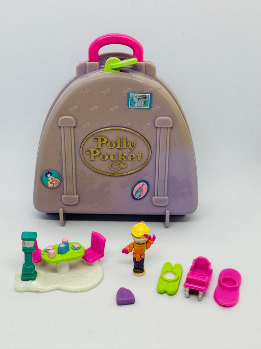 1996 Polly Pocket Snow Mountain Vacation Compact