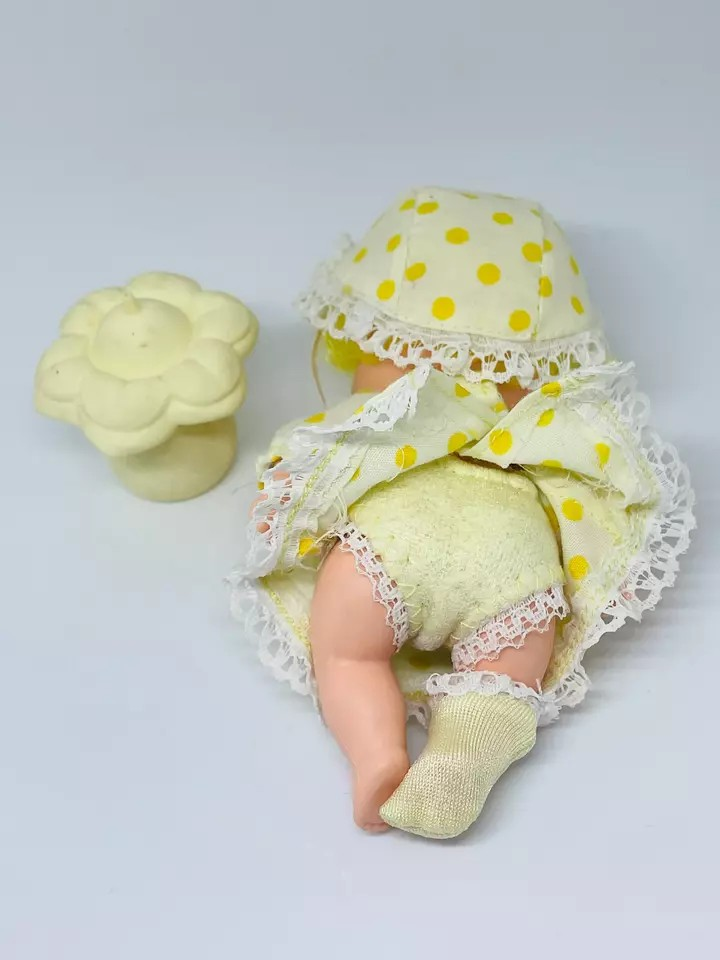 Strawberry Shortcake Berry Baby Drink n Wet Lemon Meringue Doll